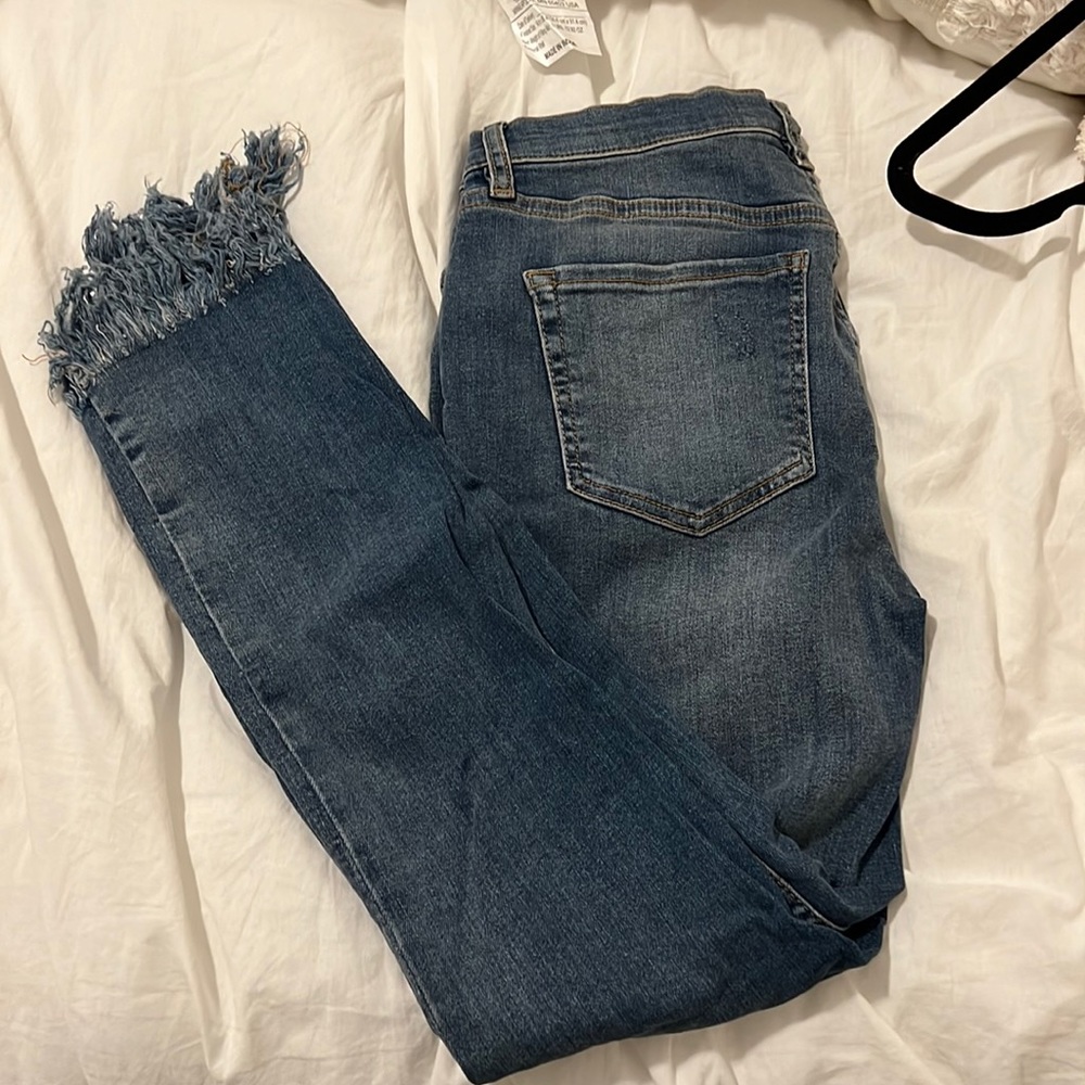 FREE PEOPLE SKINNY JEANS